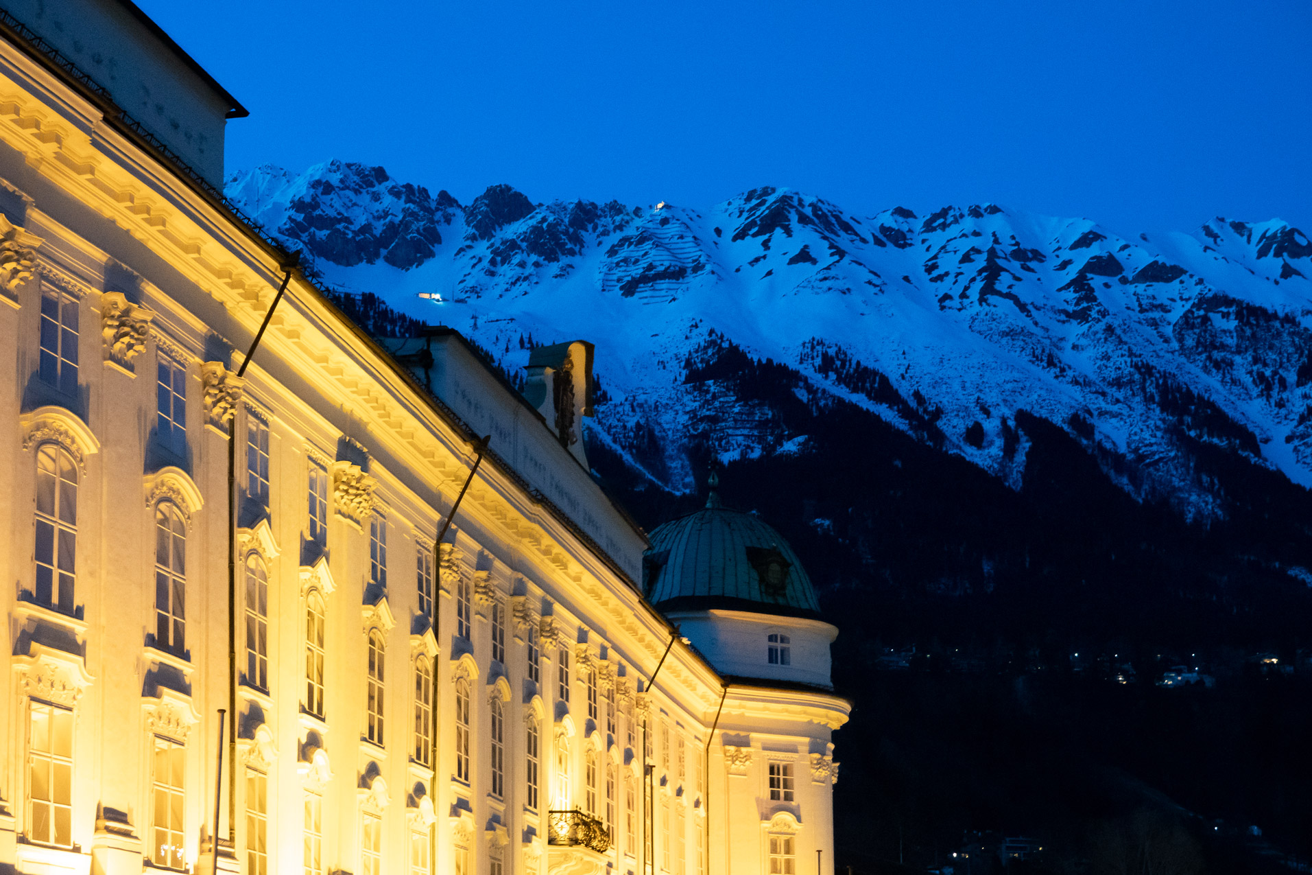 Hofburg in Innsbruck mit der Nordkette
