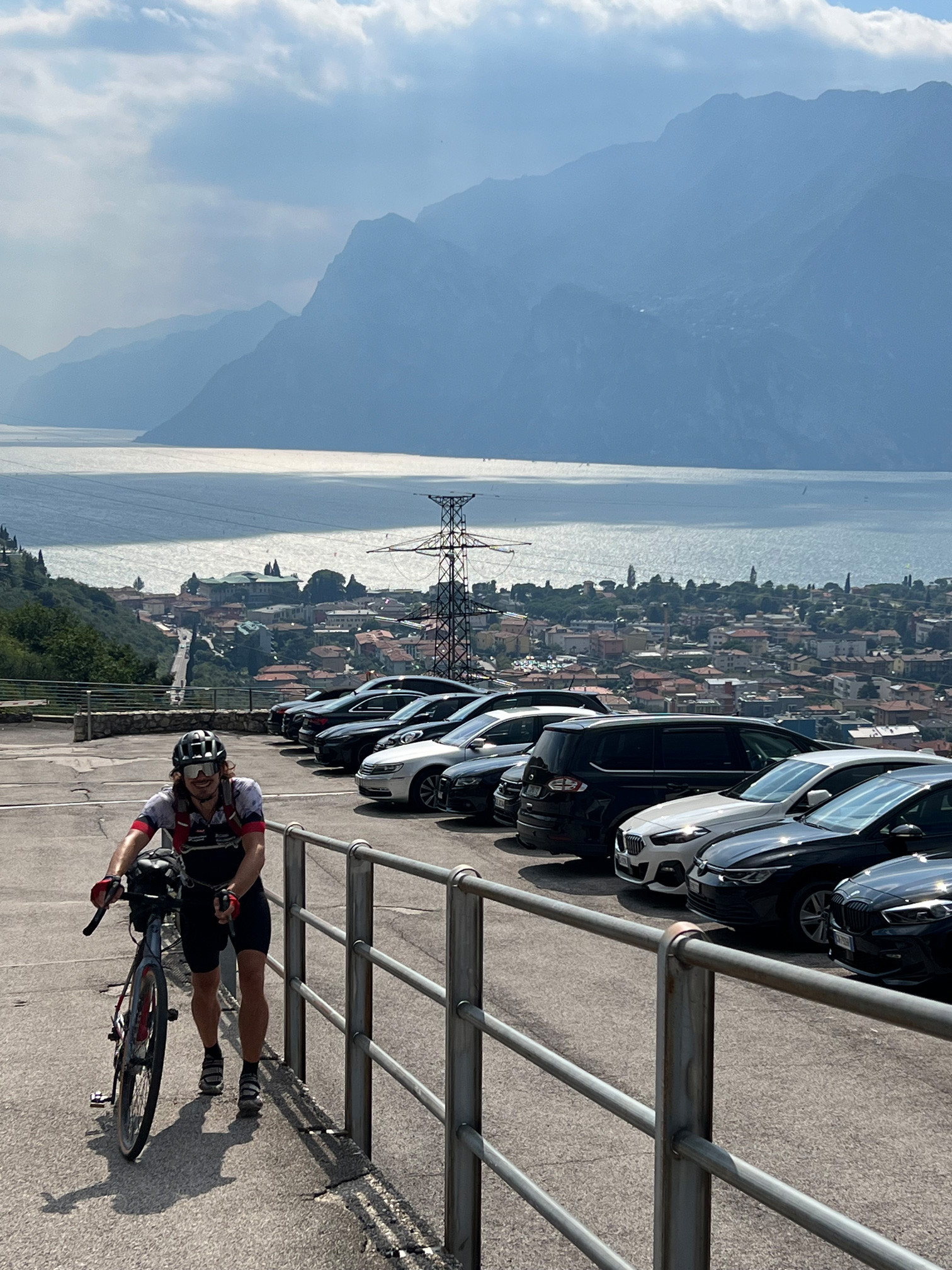 Ziel der Alpenüberquerung am Gardasee Blick von Nago