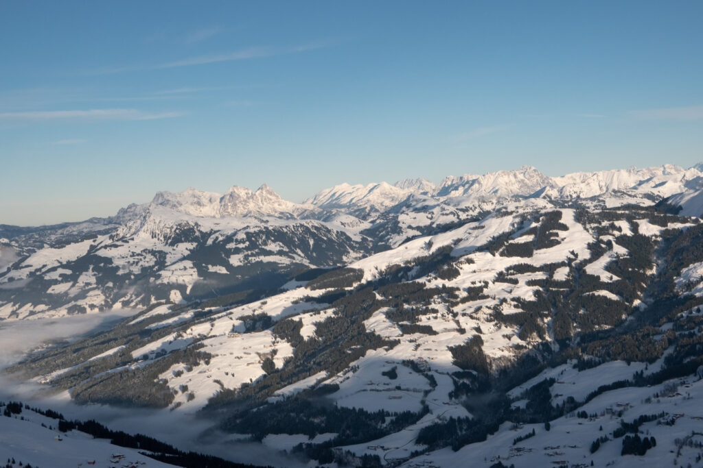 Kitzbüheler Alpen Panoramablick Richtung Loferer Steinberge