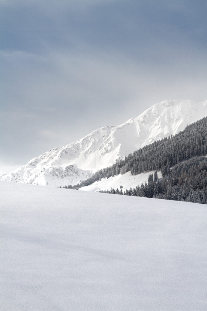 Blick auf die gegenüber liegenden Berge in der Wildschönau