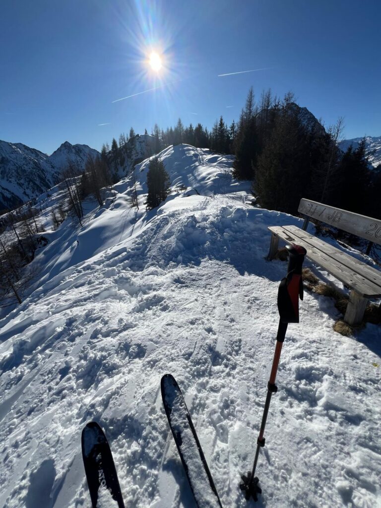 Gipfel der Spießnägel im winter bei einer Skitour.