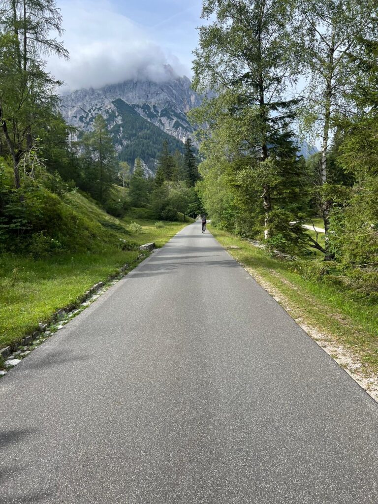 Fahrradweg von Hirschbischl zum Hintersee