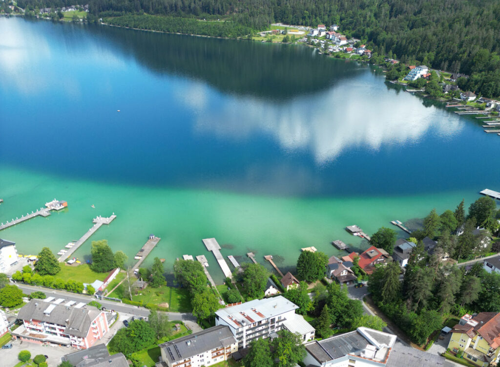 Der Klopeiner See aus der Luft fotografiert.