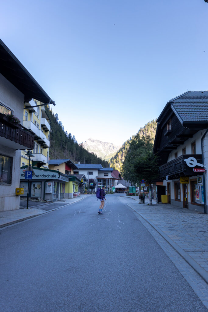 Mallnitz in den Hohen Tauern. Das Bergsteigerdorf ist mit dem Zug zu erreichen.