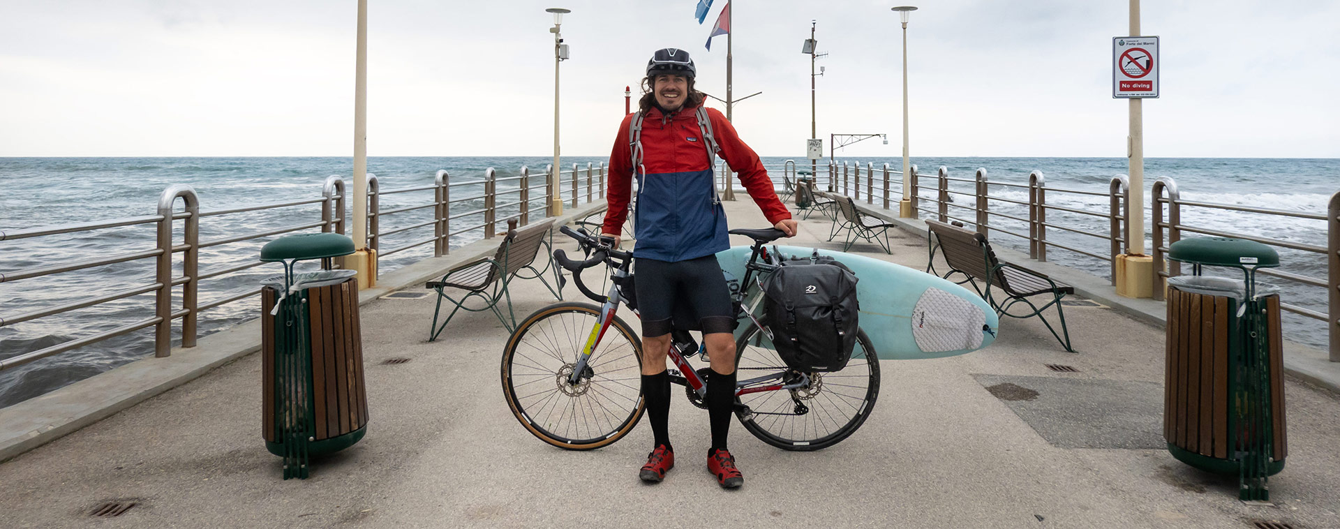 Surf Bikepacking. Mit dem Fahrrad und dem Surfboard über die Alpen und zum Surfen in die Toskana