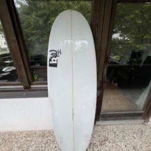 Surfboard mid length Black on White 6'4